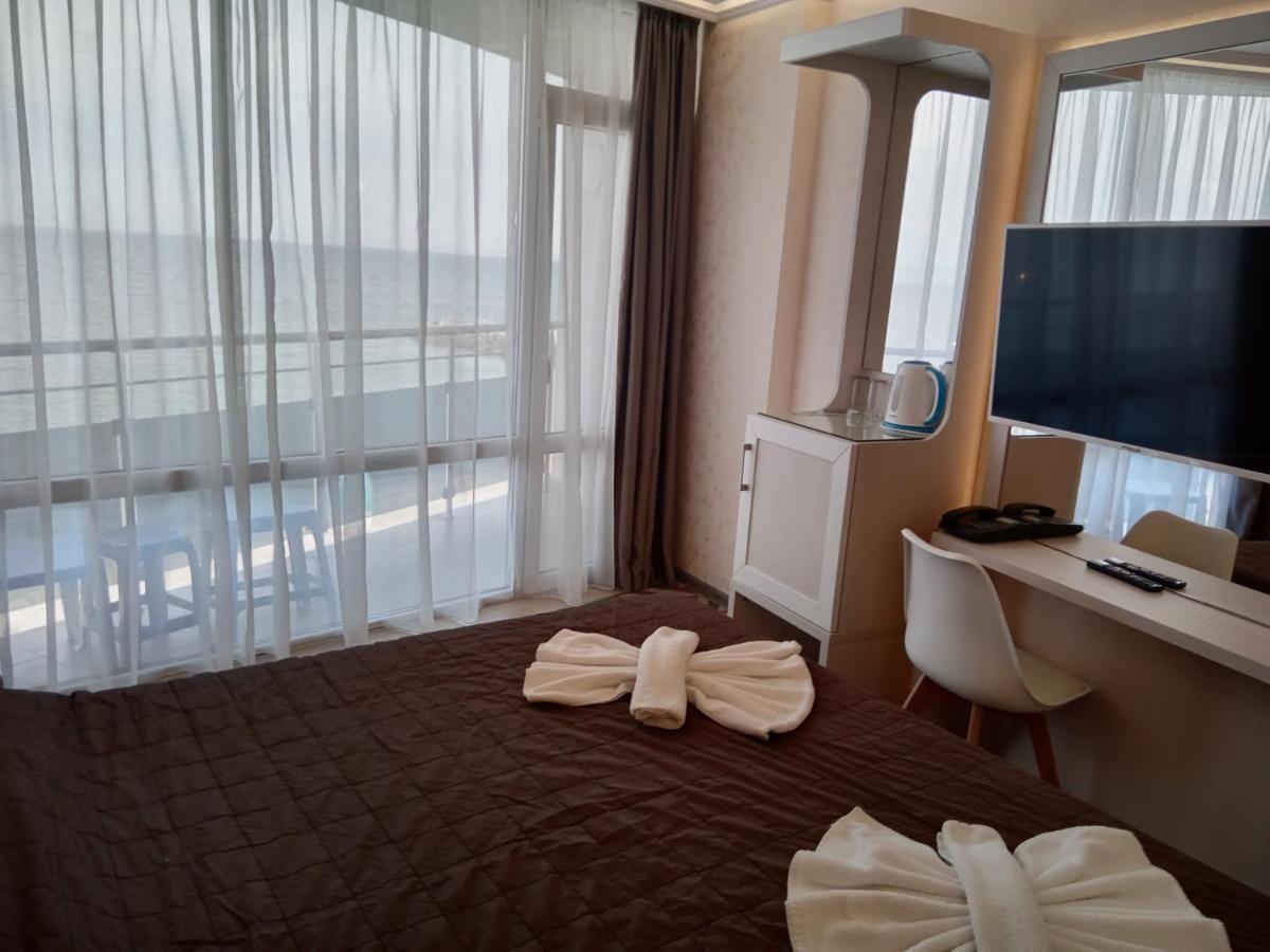 Sea View Triple S B Apartment Pomorie Bagian luar foto