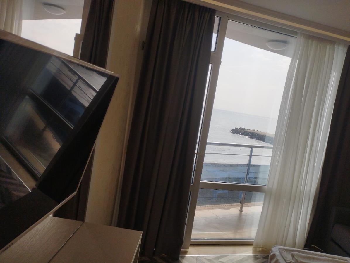 Sea View Triple S B Apartment Pomorie Bagian luar foto