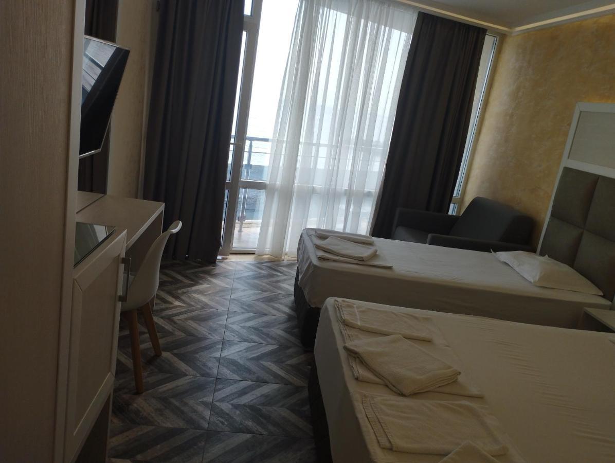 Sea View Triple S B Apartment Pomorie Bagian luar foto