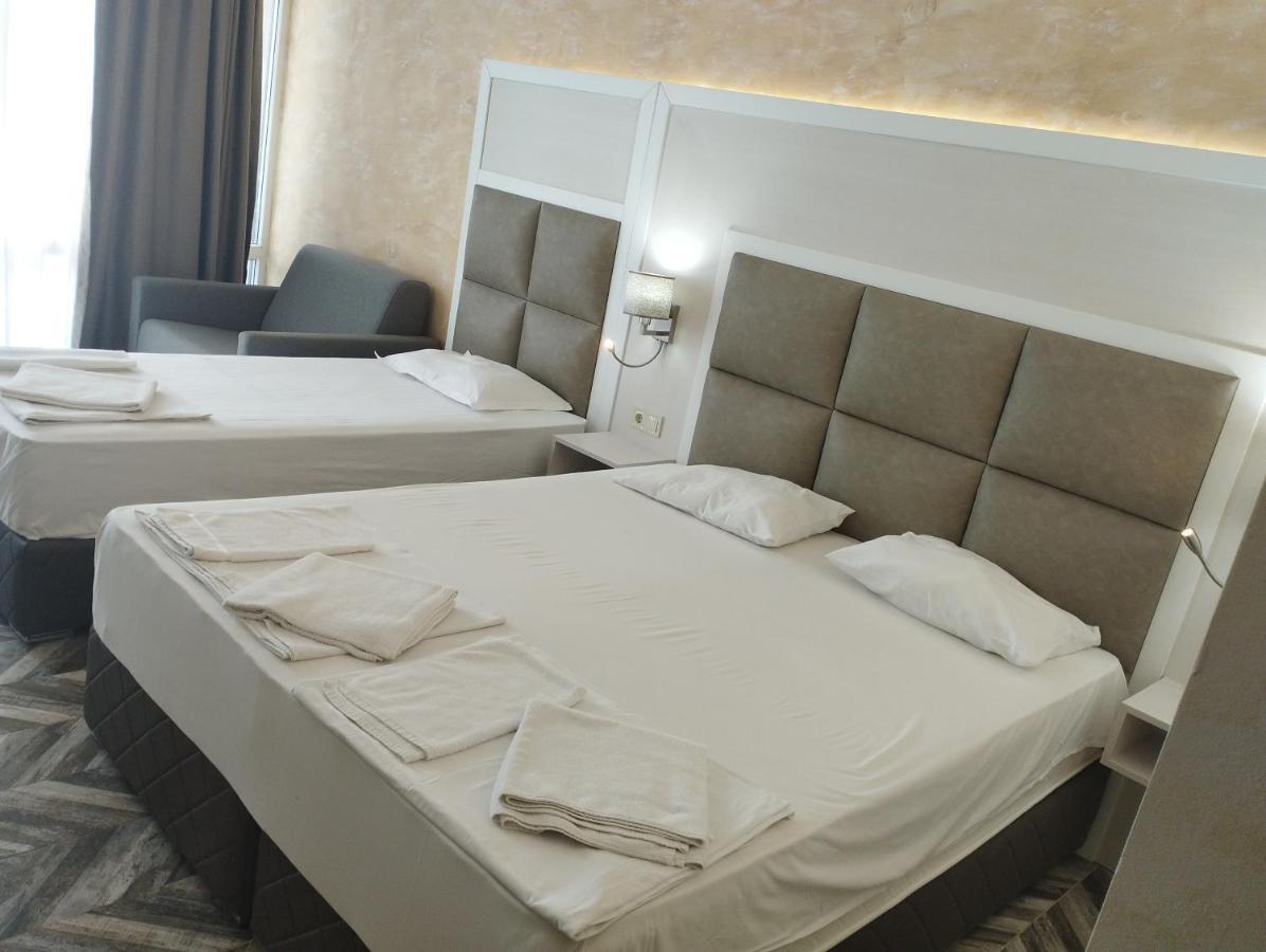 Sea View Triple S B Apartment Pomorie Bagian luar foto