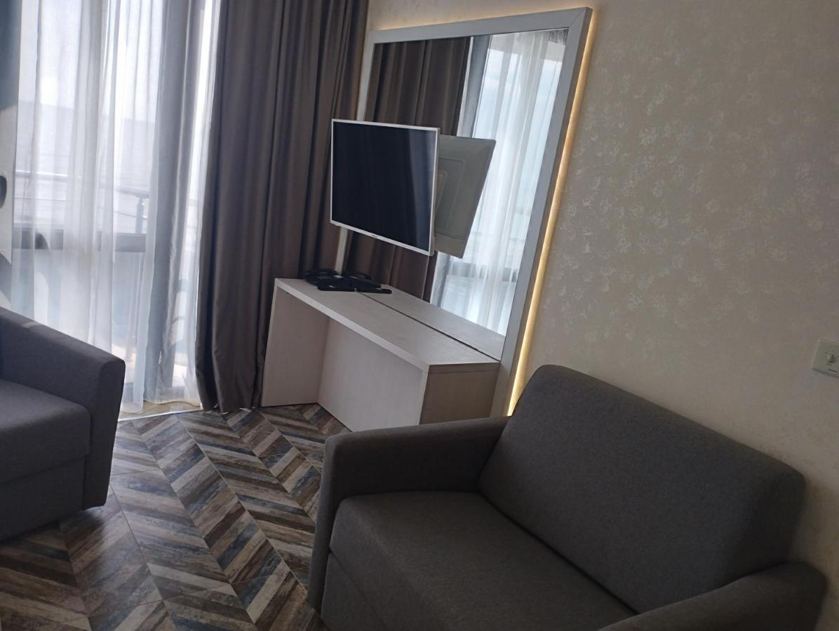 Sea View Triple S B Apartment Pomorie Bagian luar foto