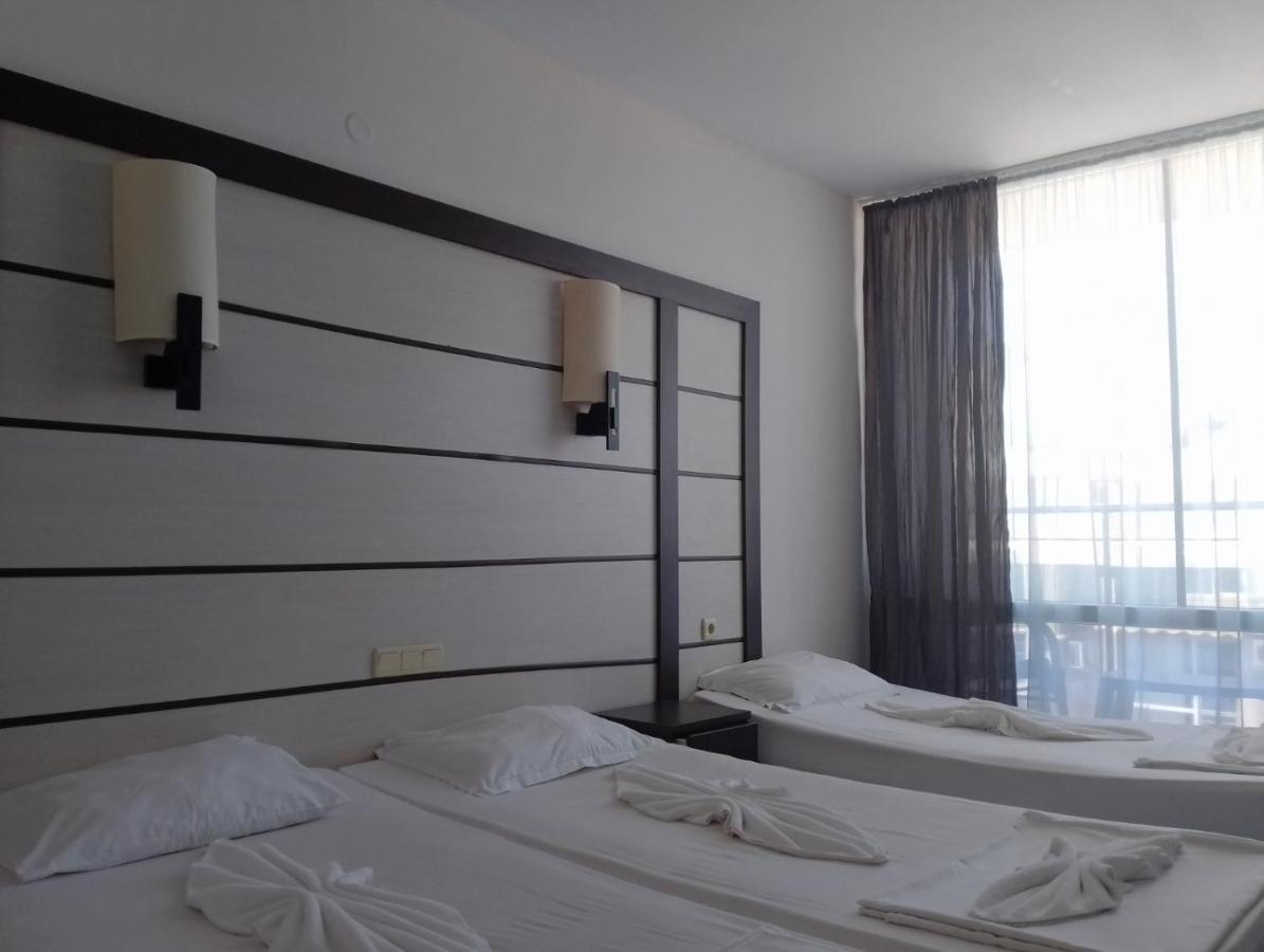 Sea View Triple S B Apartment Pomorie Bagian luar foto