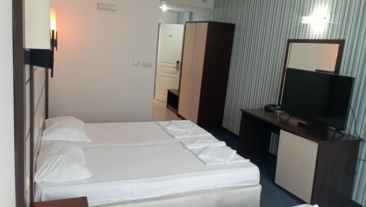 Sea View Triple S B Apartment Pomorie Bagian luar foto